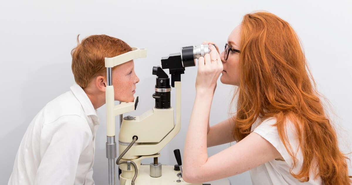 echipamente pentru oftalmolog)