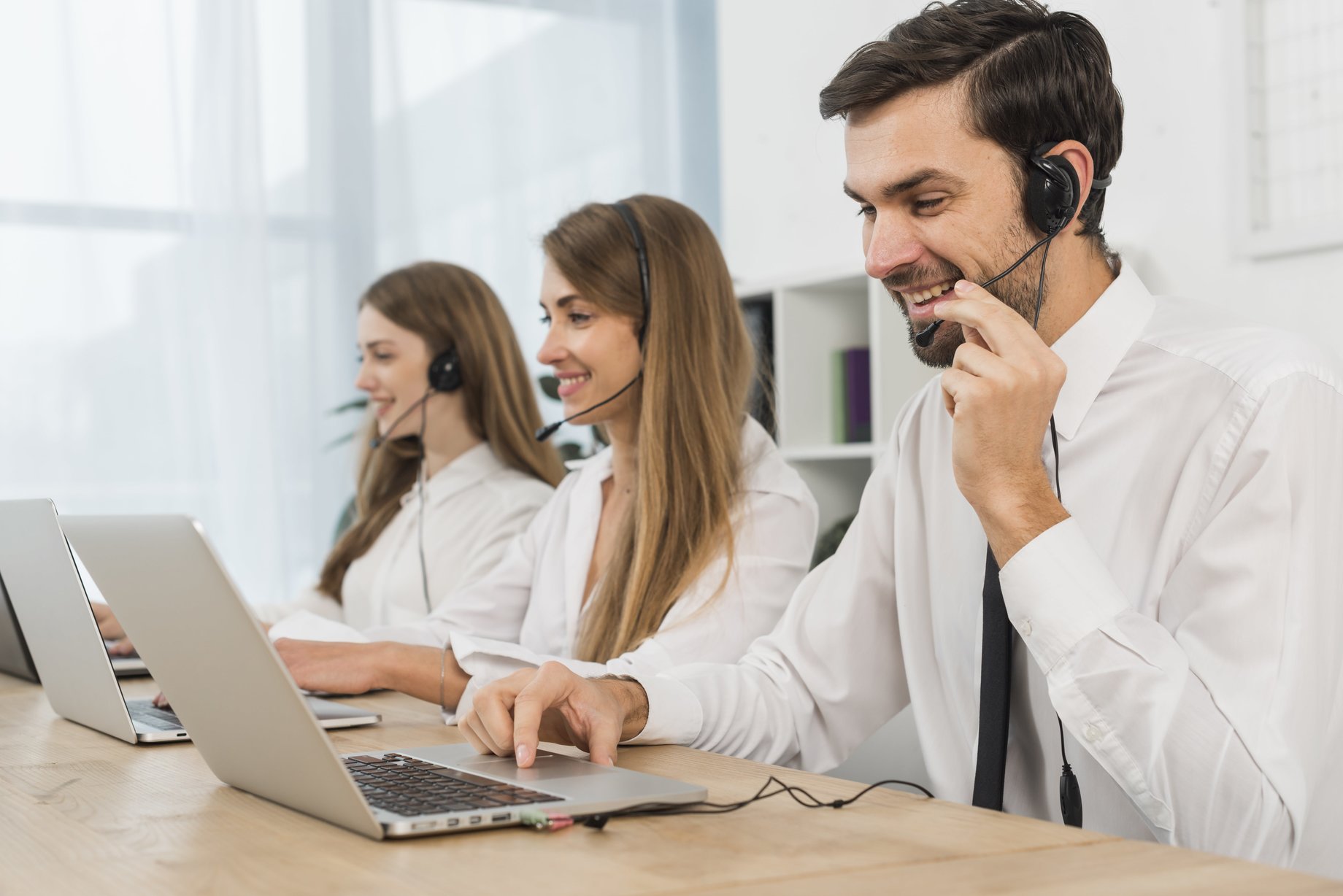 Tot ce trebuie să știi despre postul de telesales medical: 5 avantaje ale jobului de consultant medical în call-center